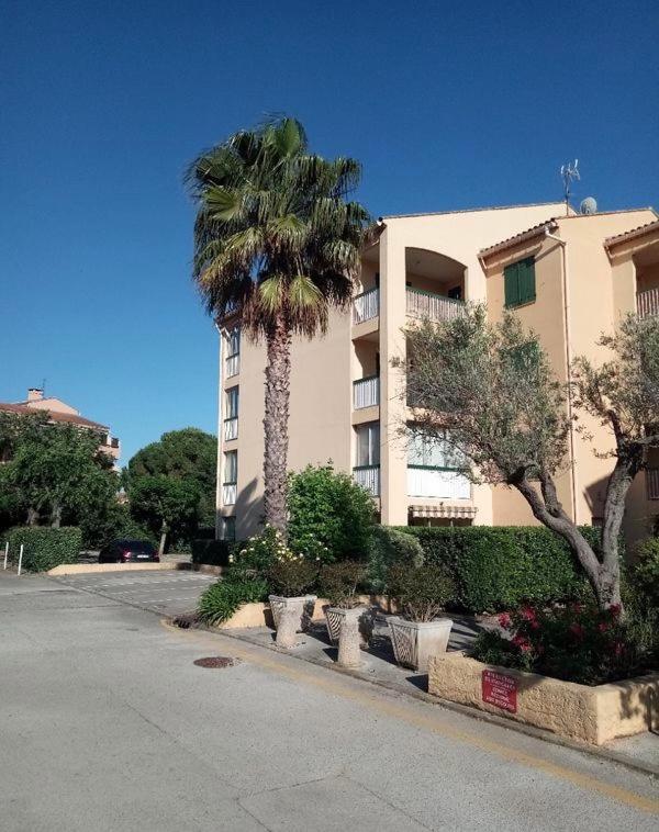 L'Appartement Du Bonheur Sanary-sur-Mer Exterior photo